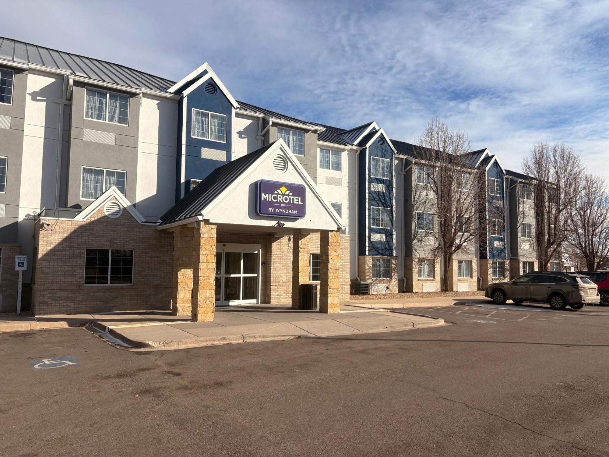 Microtel Inn & Suites By Wyndham Denver Airport Exterior foto