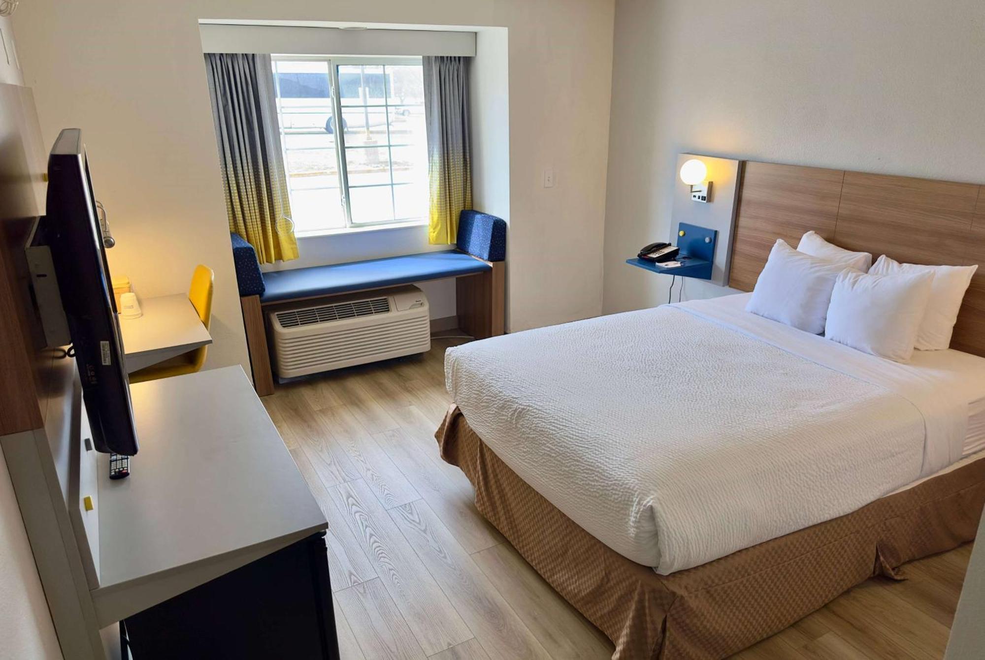 Microtel Inn & Suites By Wyndham Denver Airport Exterior foto